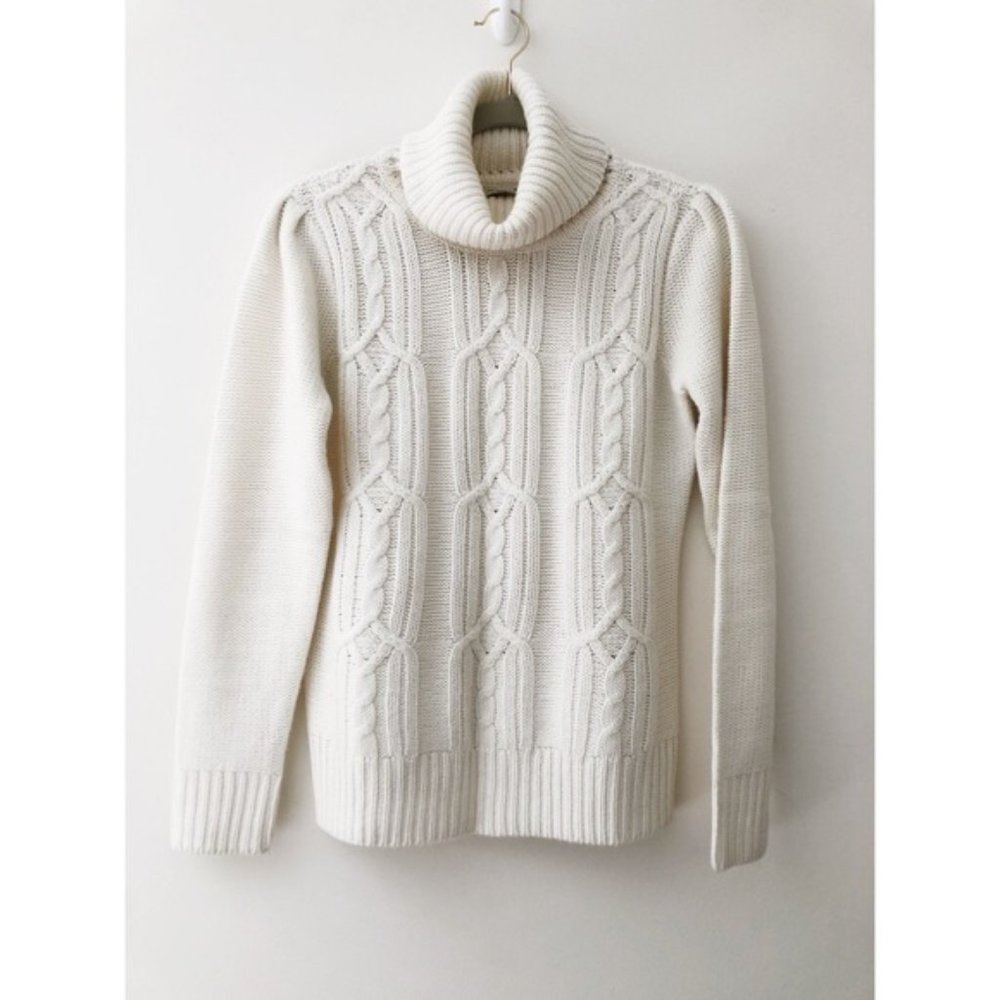 Cable knit sweater